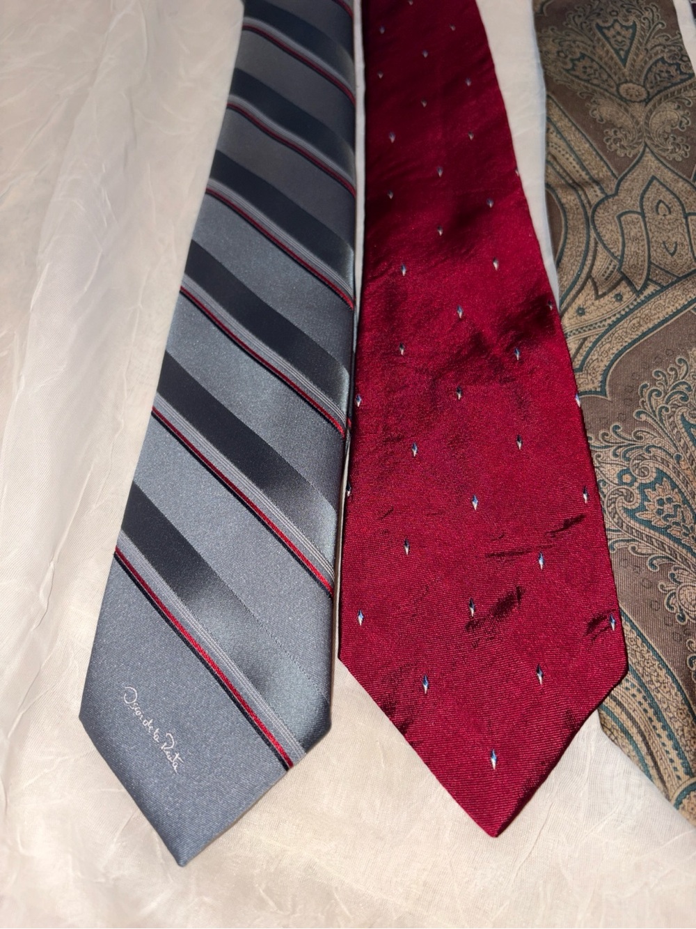 4 Vintage Oscar de la Renta Gray Ties